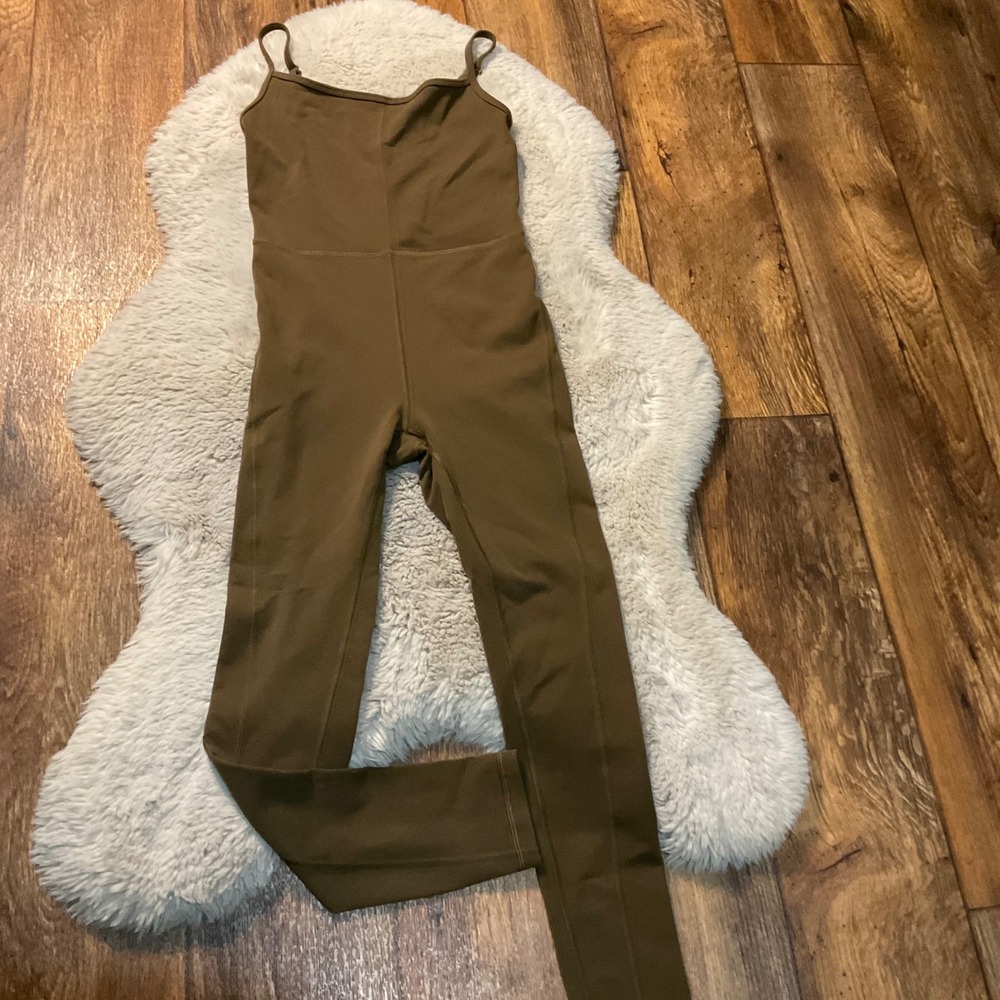 Aritzia Wilfred Free Divinity Jumpsuit Size XS Olive Womens Body Hugging Stretch
